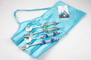 Matching cake forks and tea spoons, ideal for eating cake